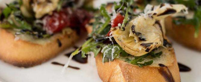 Artichoke Arugula Crostini