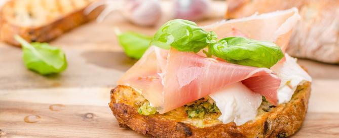 Ham and Provolone Cheese Crostini recipe